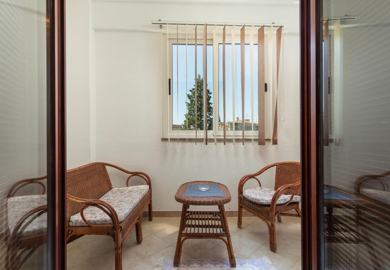 Apartments Smaila 1729 Pula Ngoại thất bức ảnh