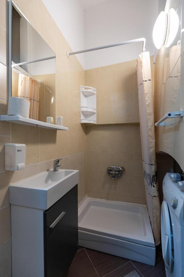 Apartments Smaila 1729 Pula Ngoại thất bức ảnh