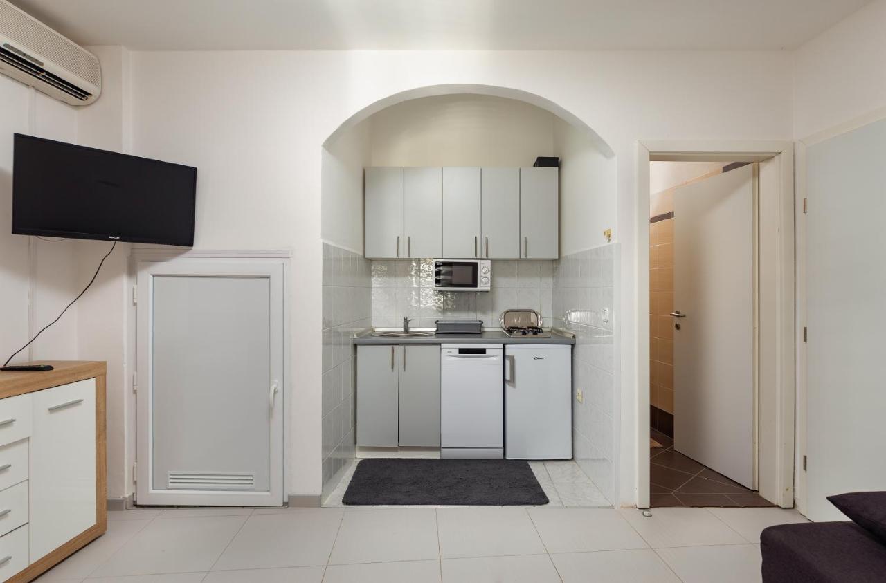 Apartments Smaila 1729 Pula Ngoại thất bức ảnh