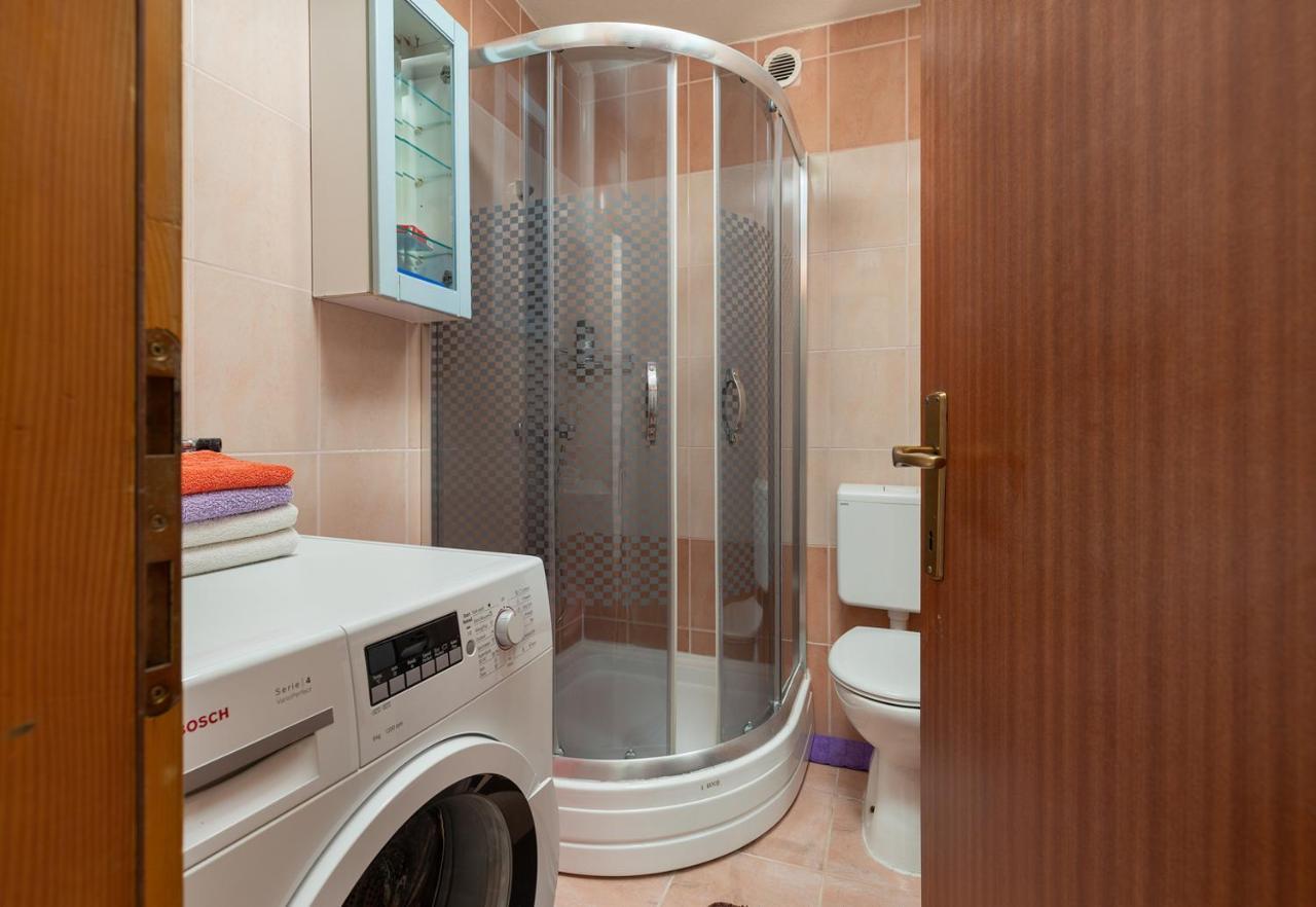 Apartments Smaila 1729 Pula Ngoại thất bức ảnh