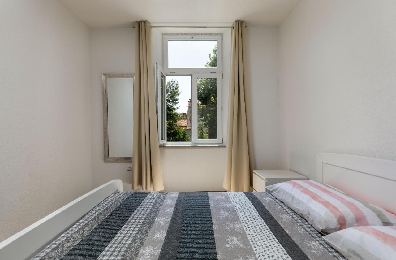 Apartments Smaila 1729 Pula Ngoại thất bức ảnh