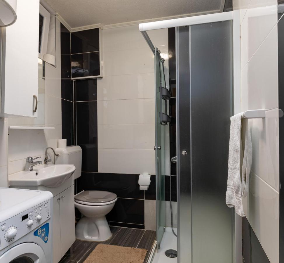 Apartments Smaila 1729 Pula Ngoại thất bức ảnh