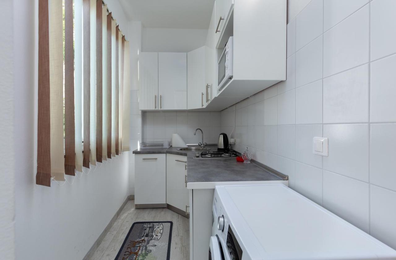 Apartments Smaila 1729 Pula Ngoại thất bức ảnh